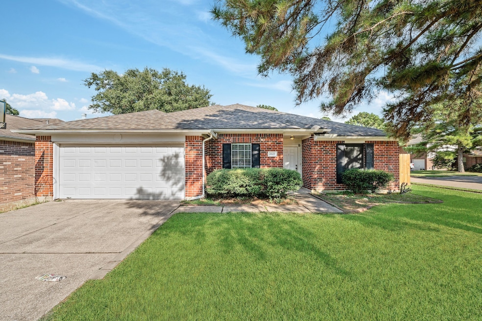 22623 Round Valley Dr, Katy, TX 77450 - photo 1