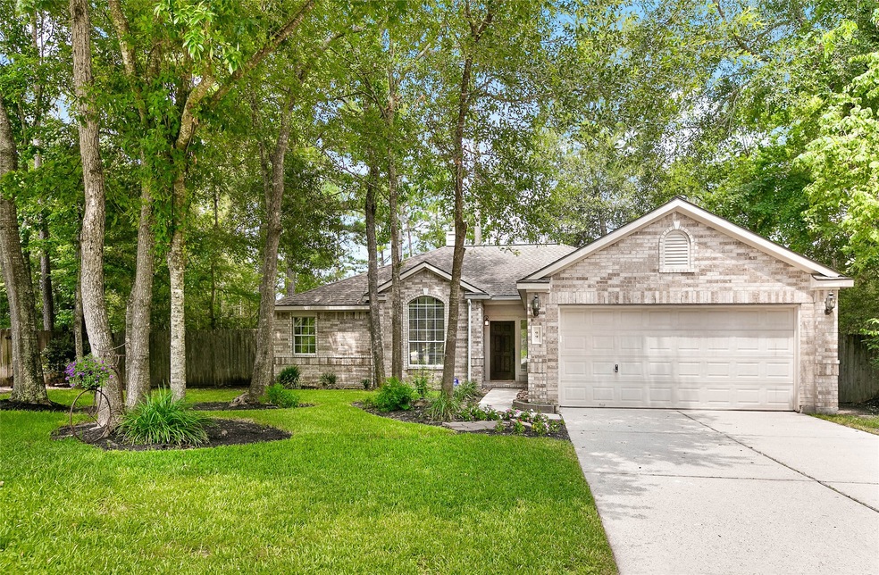 99 S Wynn Oak Cir, the Woodlands, TX 77382 - photo 1