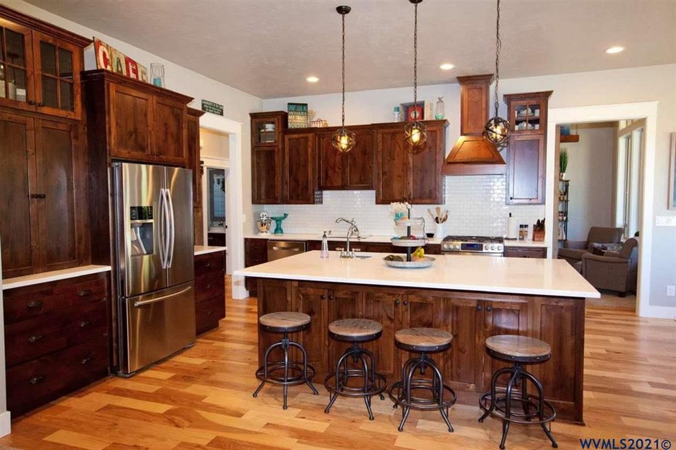 971 Sommerville Loop, Harrisburg, OR 97446 - photo 1