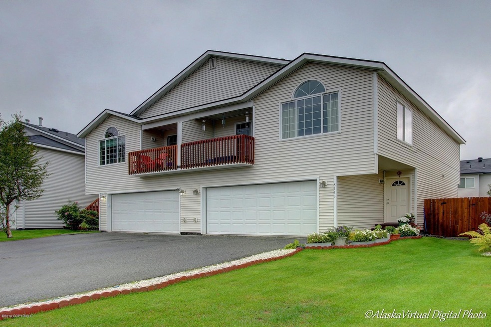 8443 Moorland