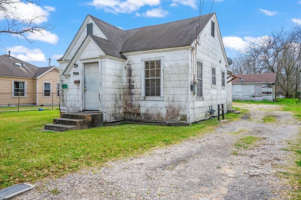 4510 Cavalcade St, Houston, TX 77026 - photo 1