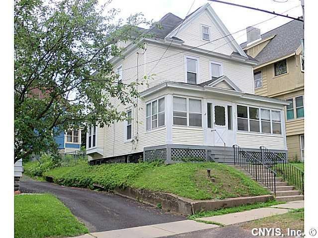 Exterior Front Tipp Hill Beauty