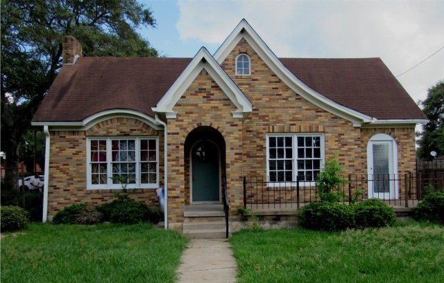 2601 10th St, Bay City, TX 77414 - photo 1