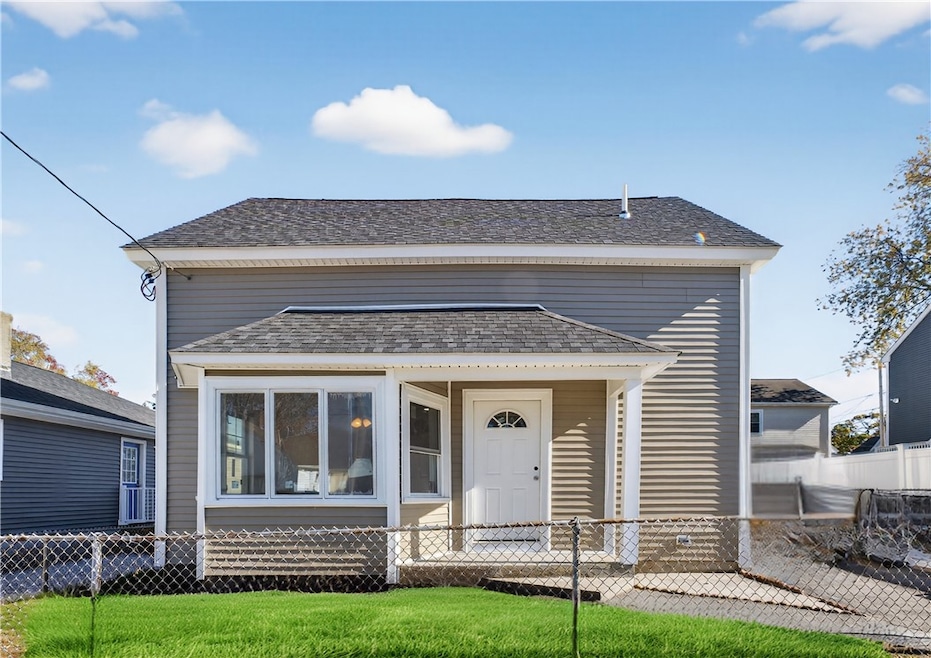 72 Stowe Ave, Riverside, RI 02915 - photo 1