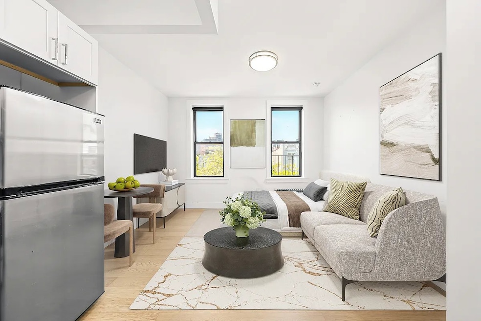 For Rent $2,962/month • Co-Listing Agent