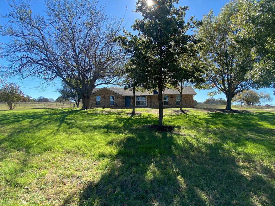 3111 Goshen Rd, Springtown, TX 76082 - photo 1