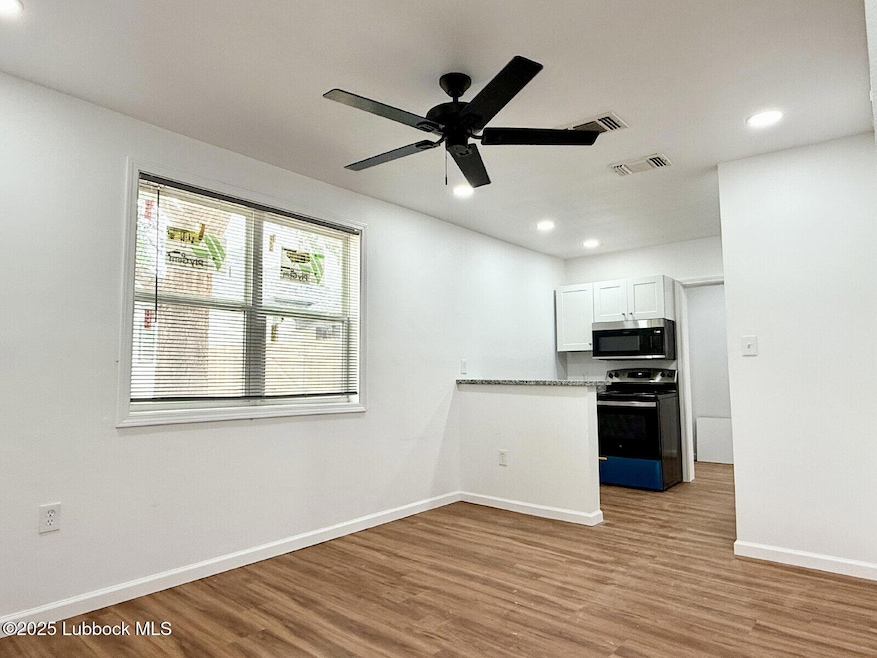For Rent $1,000/month