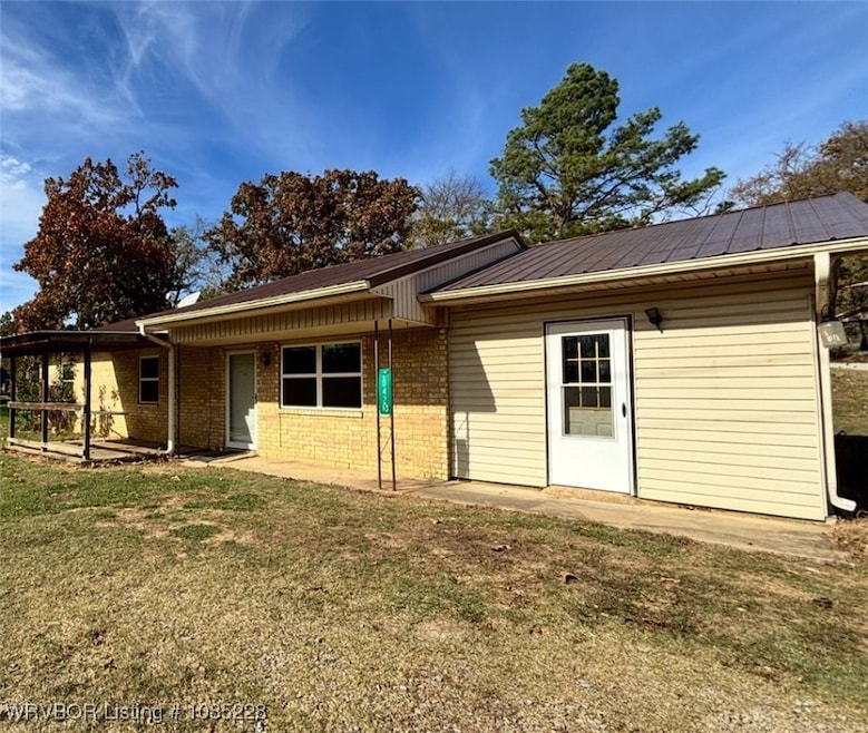 20425 P 9 B Dr, Stigler, OK 74462 - photo 1