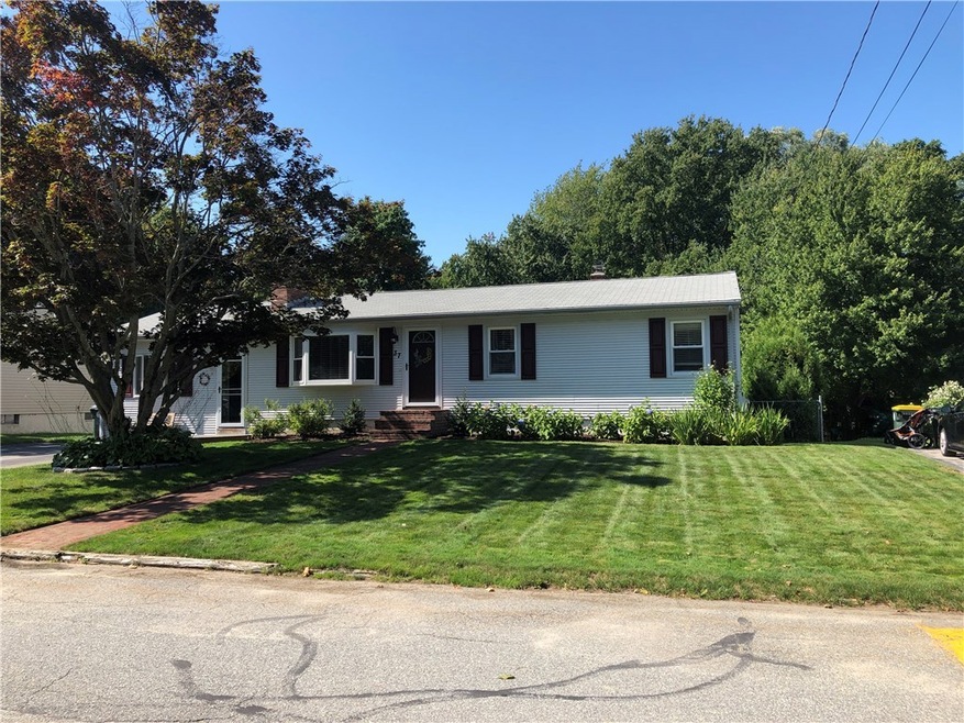 37 Douglas Cir, Greenville, RI 02828 - photo 1