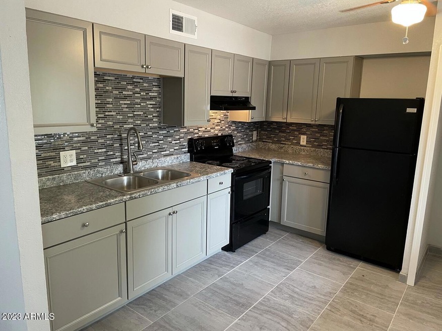 1222 E Mountain View Rd unit 112,114, Phoenix, AZ 85020 - photo 1