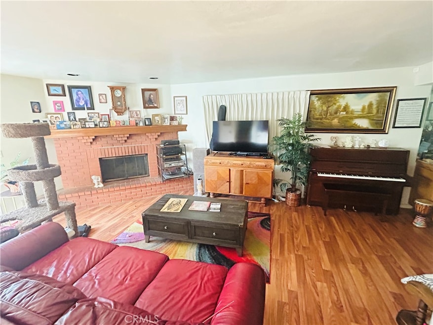 For Rent $1,400/month