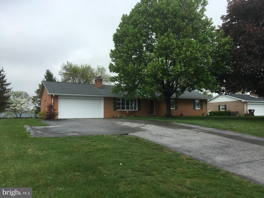 2941 Philadelphia Ave, Chambersburg, PA 17201 - photo 1