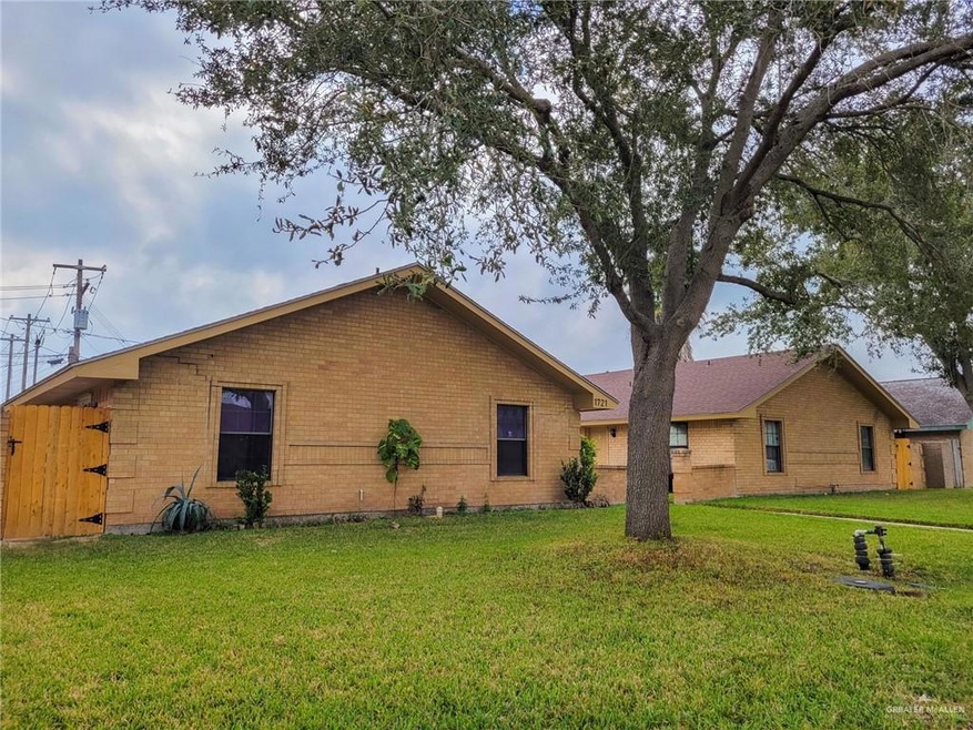 1721 W 4th St, Weslaco, TX 78596 - photo 1