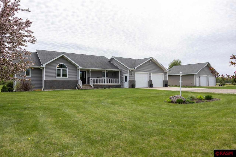 28029 210th Ave, New Ulm, MN 56073 - photo 1