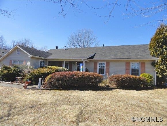 61 Lynwood Cir, Asheville, NC 28806 - photo 1