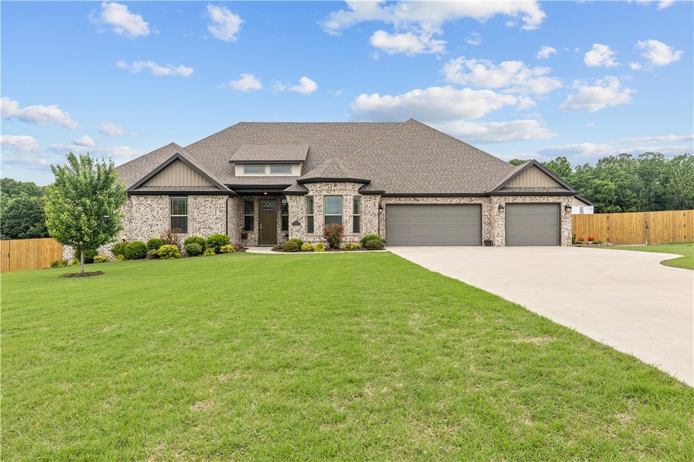 14849 Tikaani Dr, Siloam Springs, AR 72761 - photo 1