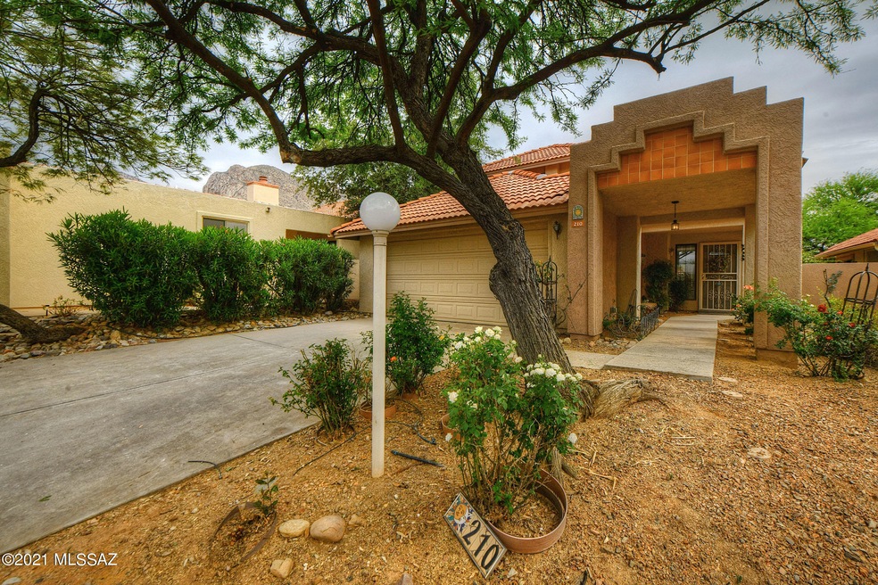 210 E Fieldcrest Ln, Tucson, AZ 85737 - photo 1