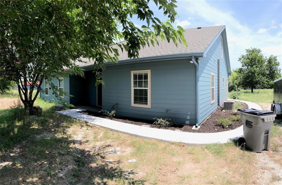 167 Mill Branch Ln, Weatherford, TX 76085 - photo 1