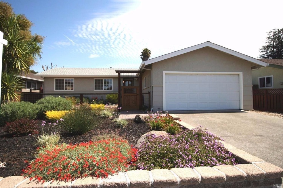 Front View of the house.