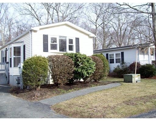 4 Baywood St unit 1, Rockland, MA 02370 - photo 1