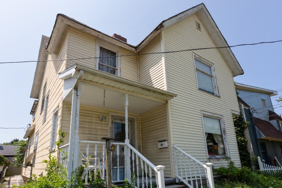 front of 202 S Elm