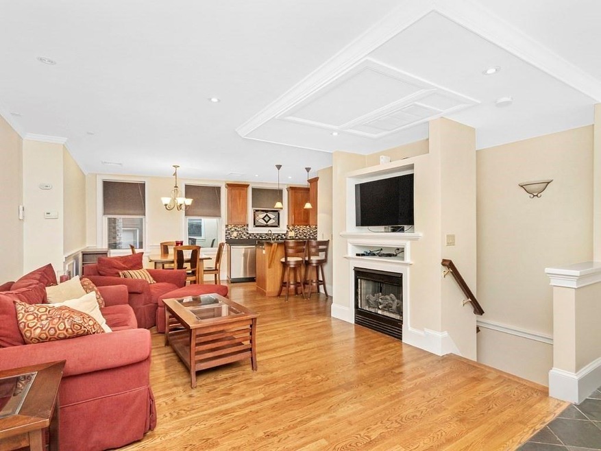 8 Noyes Place unit 1, Boston, MA 02113 - photo 1