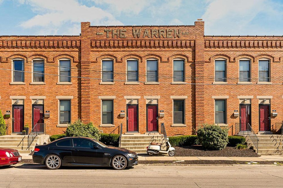 202 Warren
