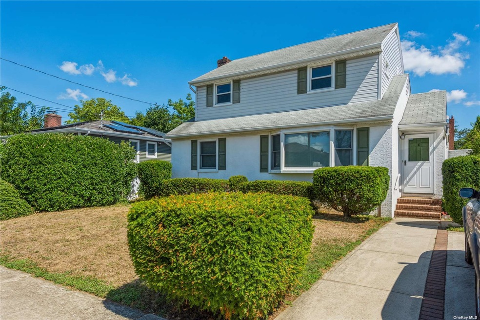 8 John St, Bethpage, NY 11714 - photo 1