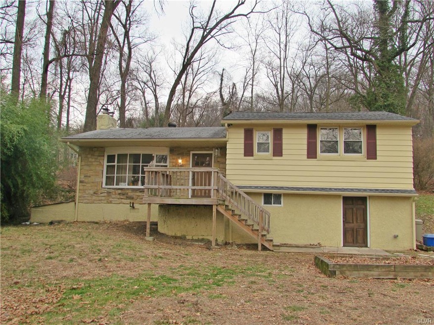 93 Chestnut Hill Rd, Emmaus, PA 18049 - photo 1