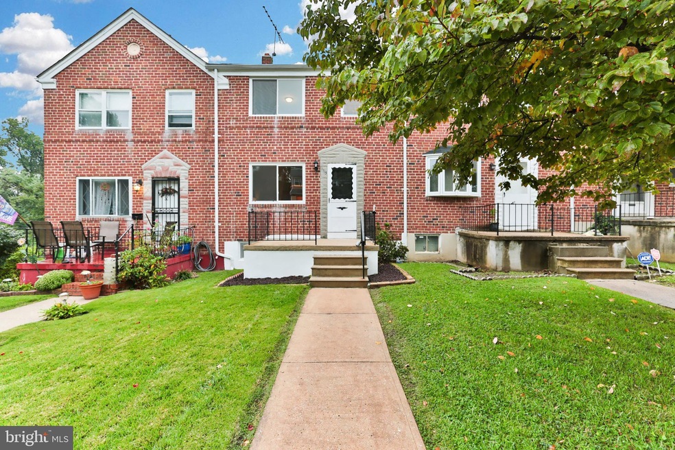 1115 Cooks Ln, Baltimore, MD 21229 - photo 1