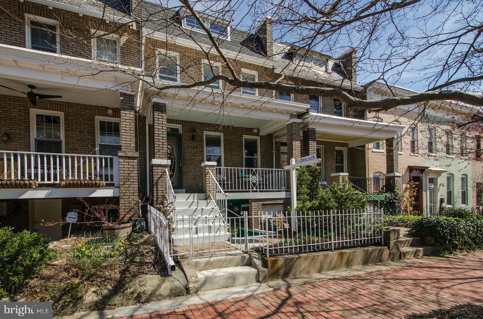 1117 4th St NE, Washington, DC 20002 - photo 1