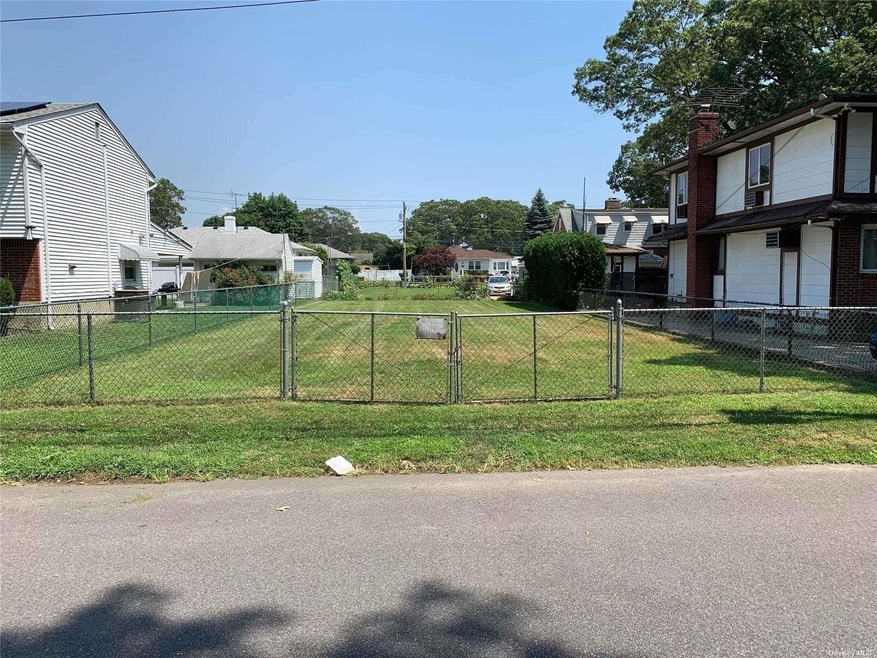 274 Waldo St, Copiague, NY 11726 - photo 1