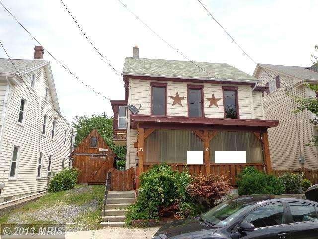 25 E North St, Waynesboro, PA 17268 - photo 1
