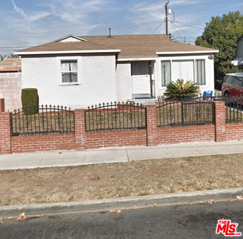 2301 W 152nd St, Compton, CA 90220 - photo 1