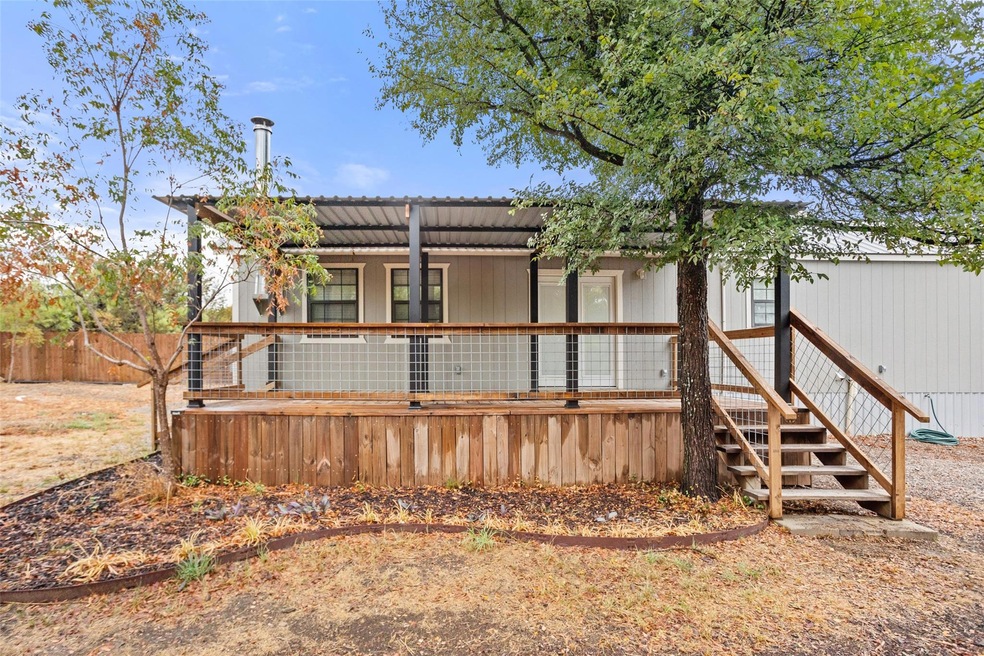 788 Lois Cir, Granbury, TX 76049 - photo 1