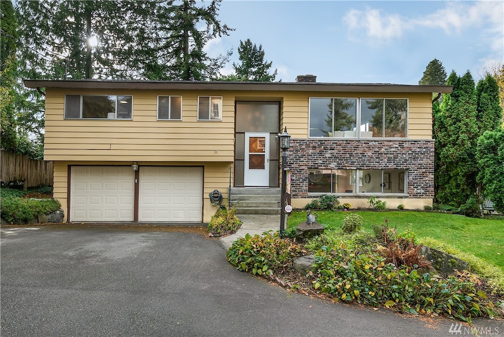 Sold $855,000 • Co-Listing Agent