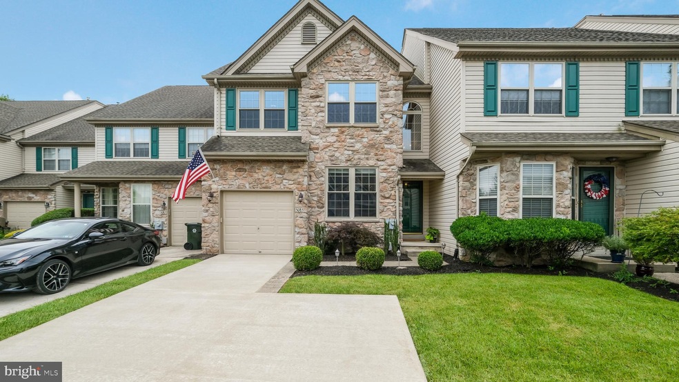 5085 Beacon Hill Ct, Doylestown, PA 18902 - photo 1