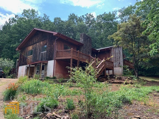 Cabin culture in the North Georgia foothills