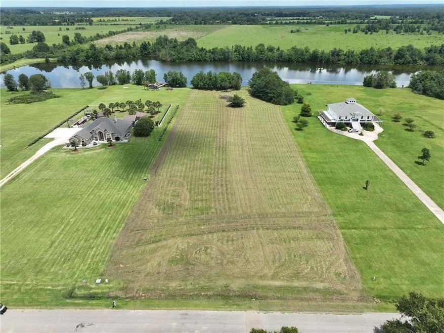 210 Highland Crest Dr, Covington, LA 70435 - photo 1