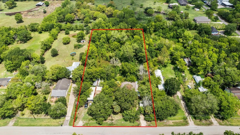 7711 Lester St, Pearland, TX 77584 - photo 1