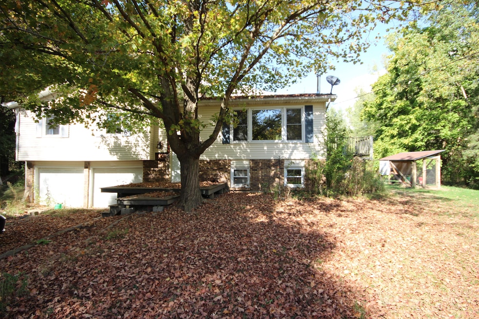 10775 E V Ave, Vicksburg, MI 49097 - photo 1