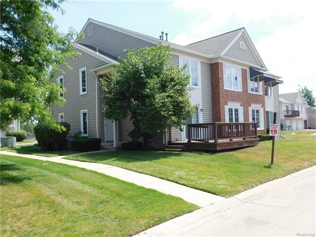 End unit condo with large deck!