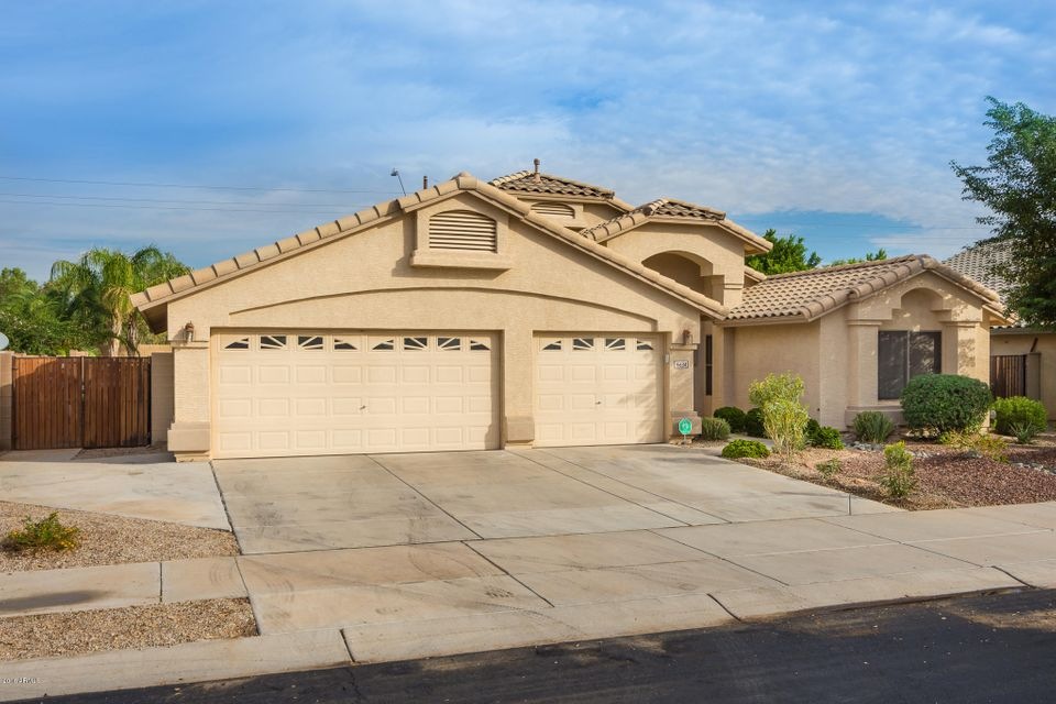 01- FRONT OF HOME