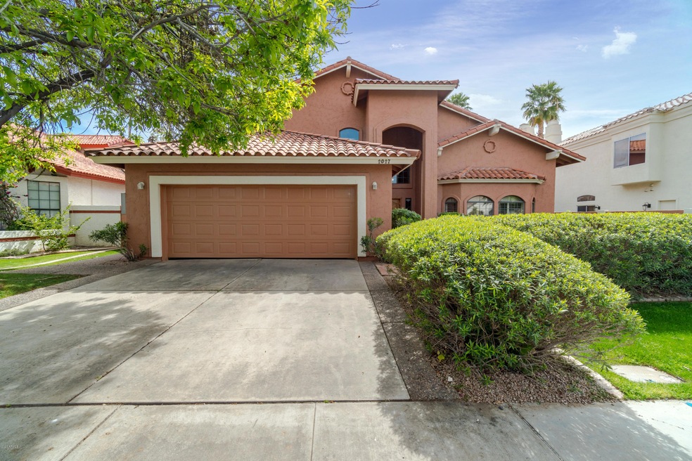 1Front of home-FULL