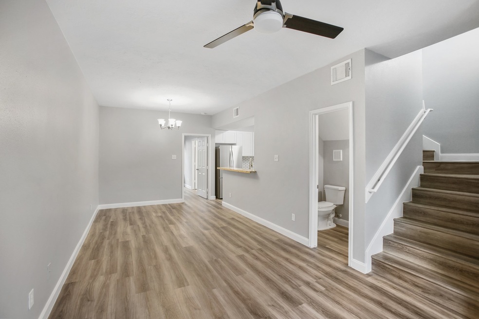 6422 New York St unit B, Houston, TX 77021 - photo 1