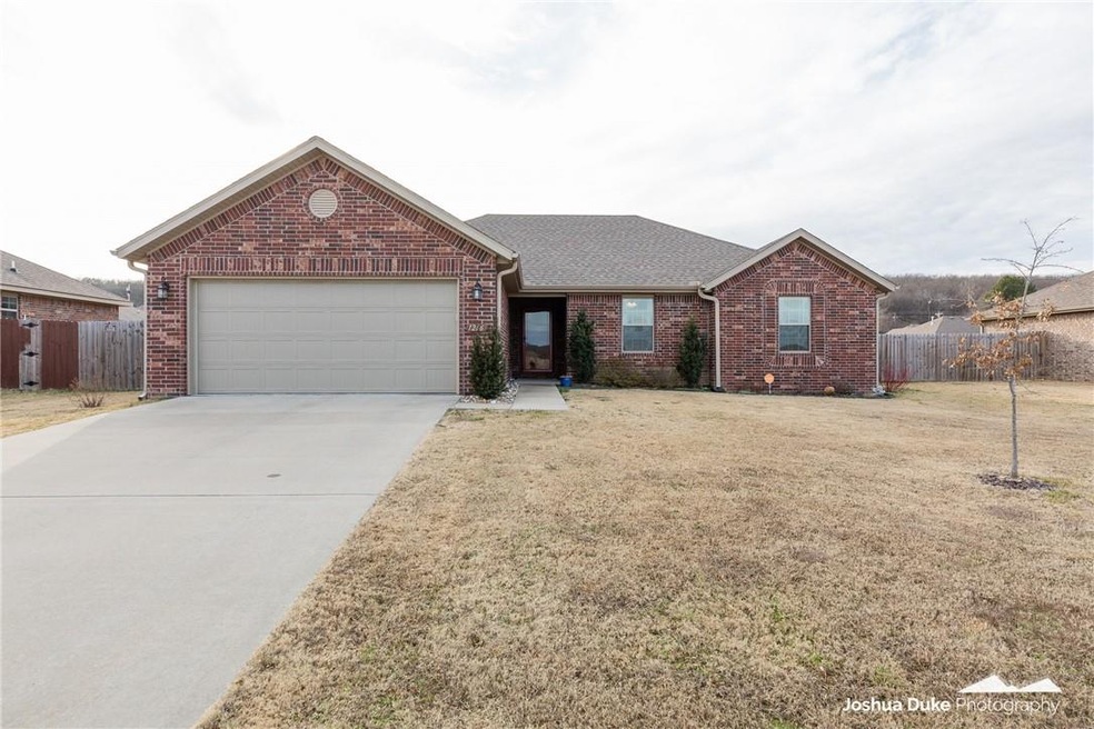 1266 Silver Oak St, Elkins, AR 72727 - photo 1