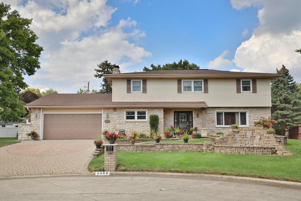 5568 Millington Rd, Columbus, OH 43235 - photo 1