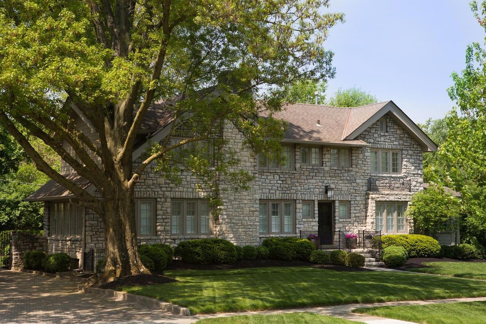 1695 Cambridge Blvd, Columbus, OH 43212 - photo 1