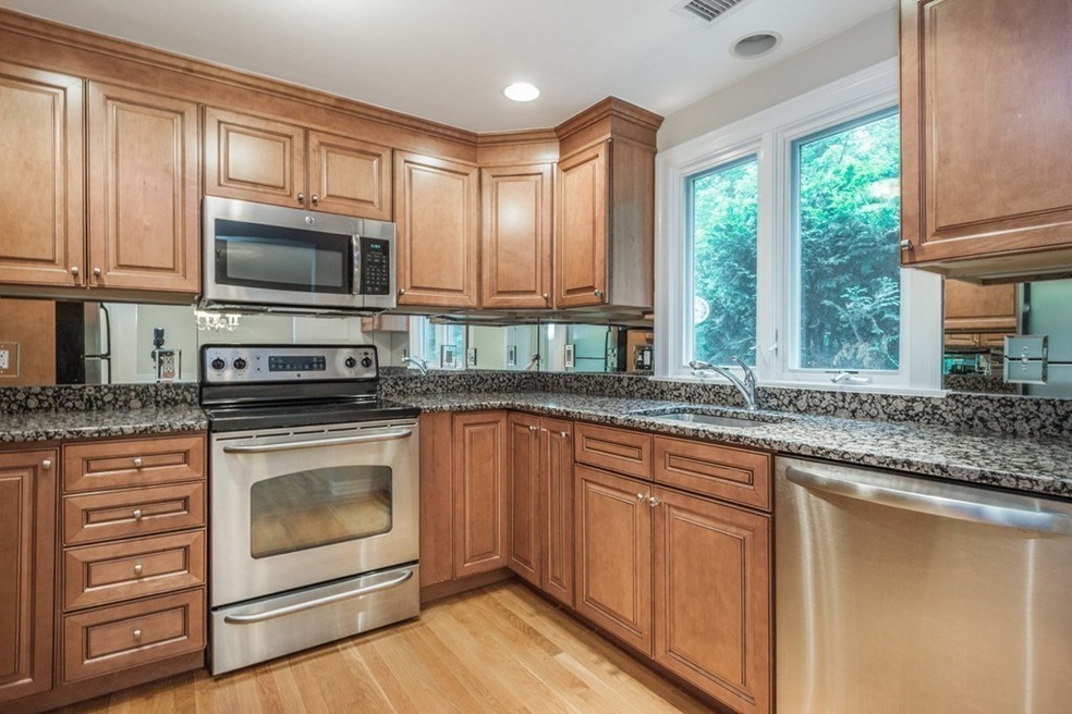 119 Jericho Rd unit 119, Weston, MA 02493 - photo 1