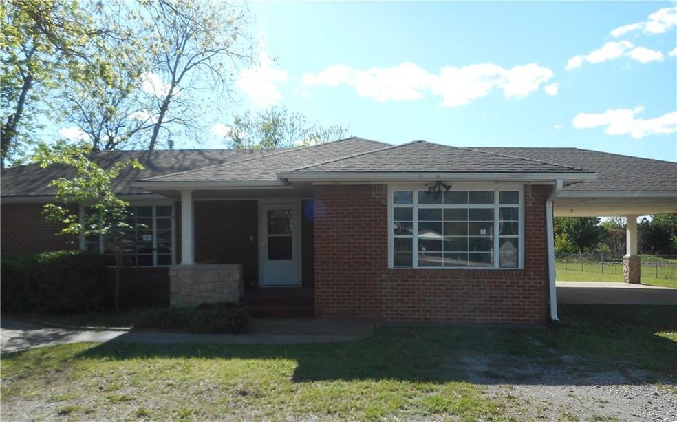 701 S Sooner Rd, Oklahoma City, OK 73110 - photo 1